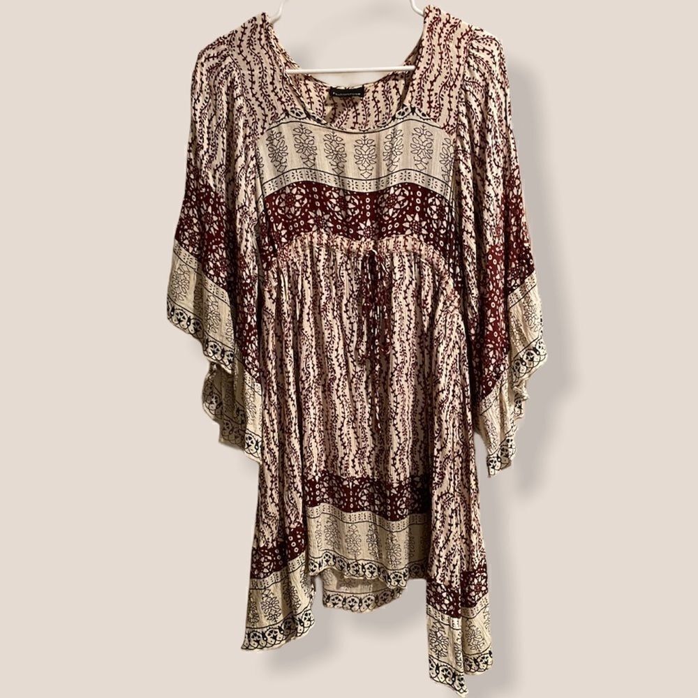 Fashion Fuse Boho Flowy Dress Size Small Bell Sleeves